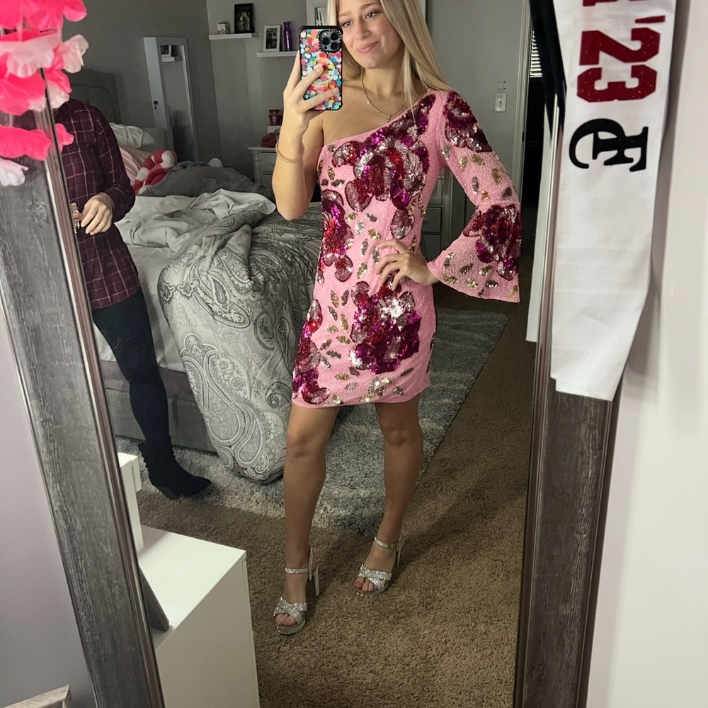 Elegant Pink Floral Sequin Dress